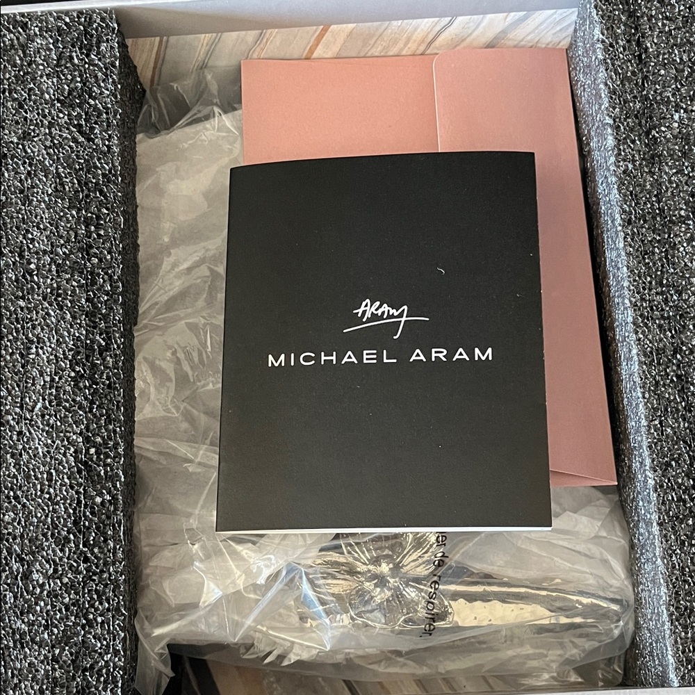 New Michael Aram white orchid frame 4 x 6